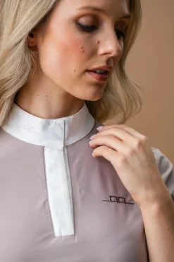 AA® Mira Short-Sleeve Show Shirt