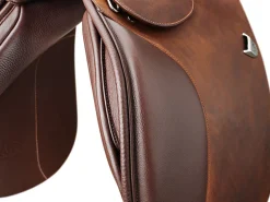 Bates Caprilli Close Contact Saddle with Forward Flap