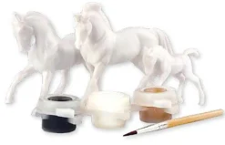 Breyer® Horse Family Paint & Play