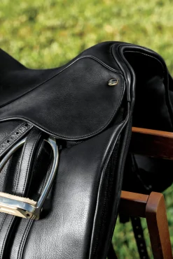 Circuit™ Premier Dressage Saddle