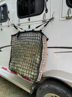 Kensington™ Slow Feed 4-Flake Hay Bag