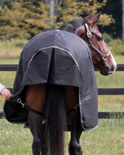 Rider’s International™ Supreme 100 Gram Turnout Blanket